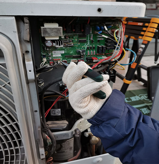  成都市维修空调不制热